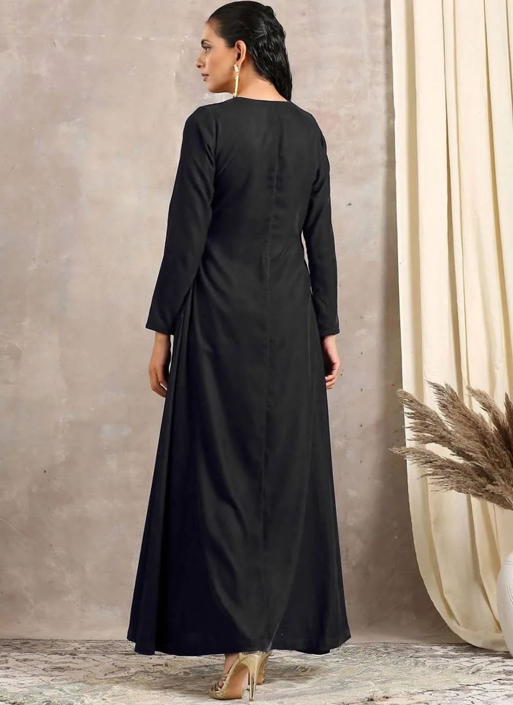 Black Pure Velvet Suit Set with Thread Embroidery